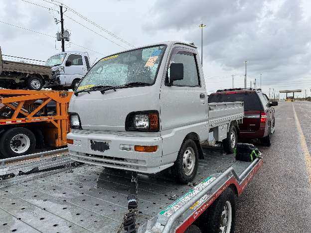 1997 Mitsubishi U42T